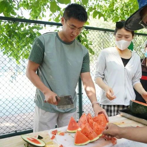 西安职高吃瓜,校园生活里的热点瞬间 第2张 西安职高吃瓜,校园生活里的热点瞬间 第2张